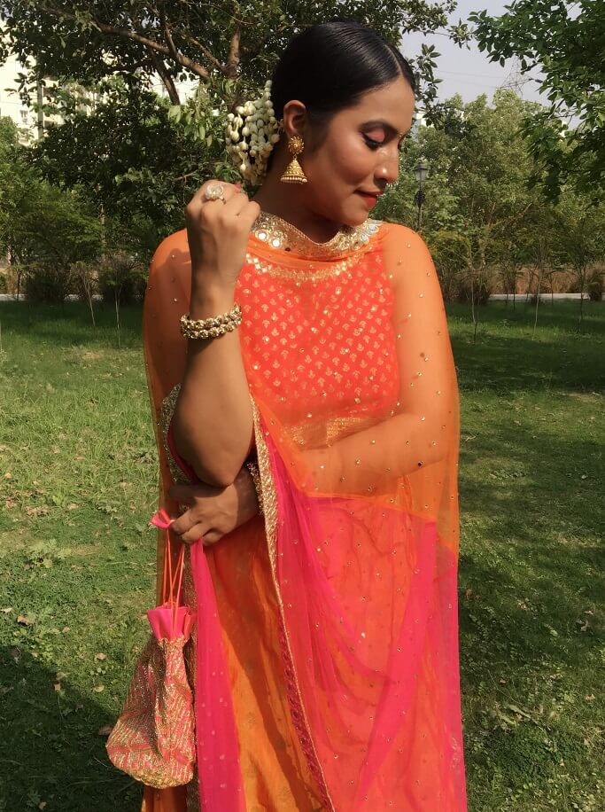 Shrizan Posing In Wedding Dress Houte Curry Top Lehenga Gajra Makeup